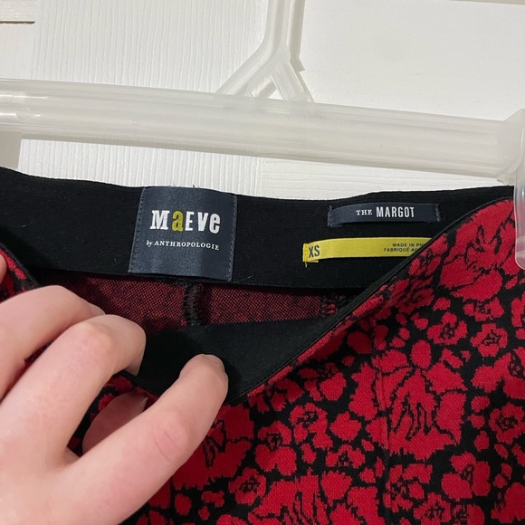 Maeve by Anthropologie The Margot Kick-Flare Cropped Pants in Red Size XS - Picture 3 of 15
